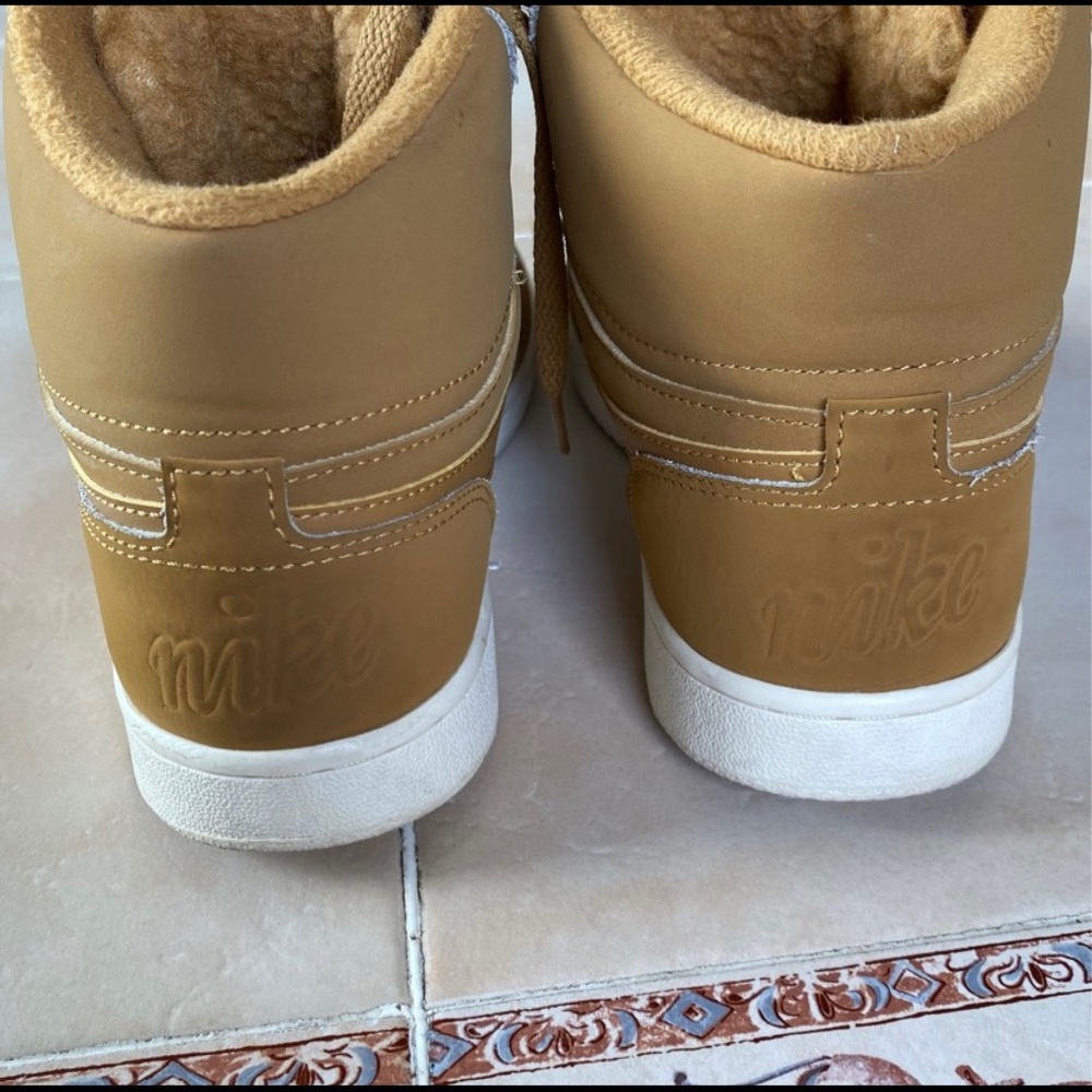 Nike high tops - Picture 5 of 6